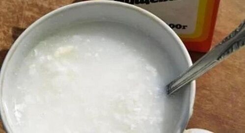 Soluție de sodă de coacere pentru a crește un membru
