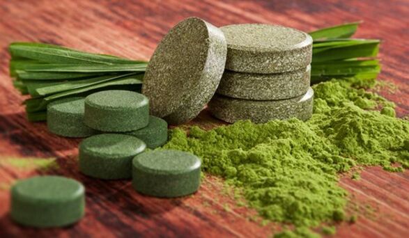 Spirulina este benefică pentru bărbați datorită conținutului său ridicat de aminoacizi