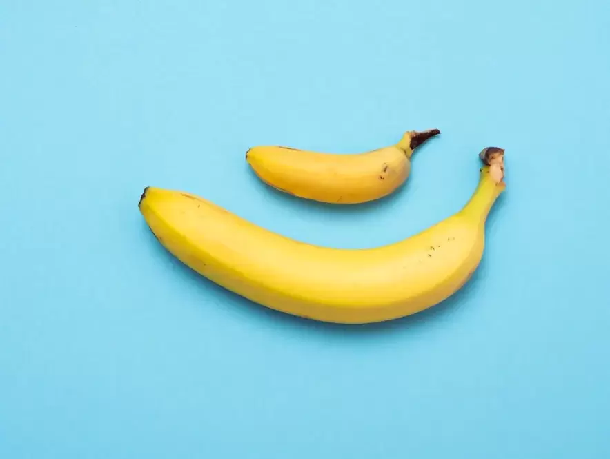 penis mic și mărit cu fast pe exemplul bananelor